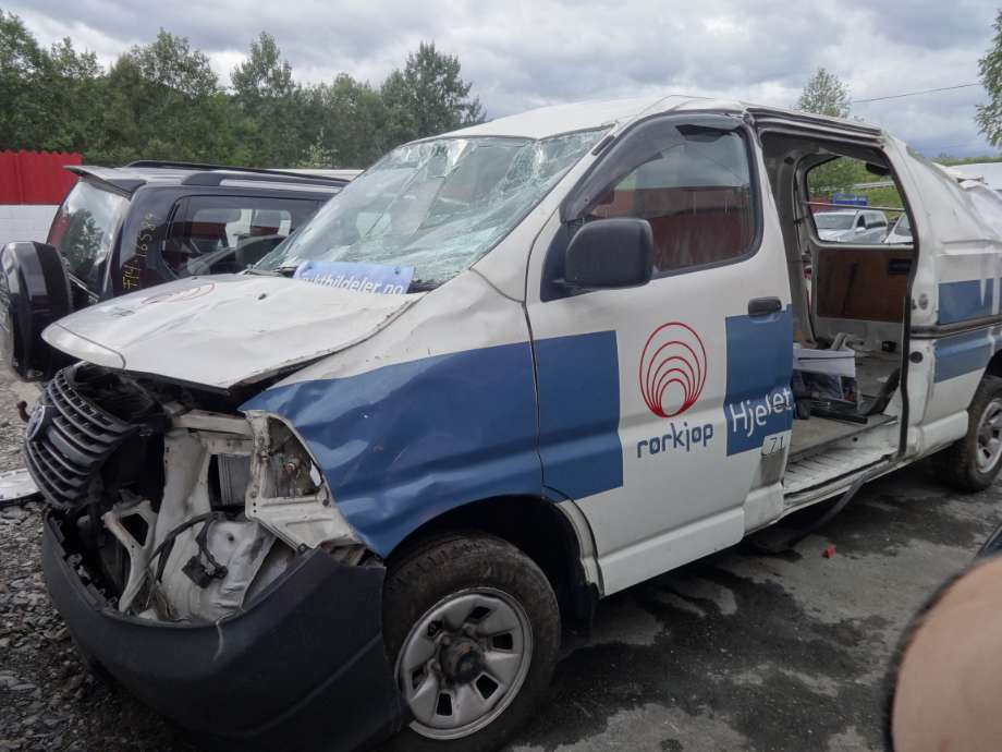 Toyota Hiace 2007-2012 (Fase 3) , Motorkode: 2KD-FTV, Girkassekode: 