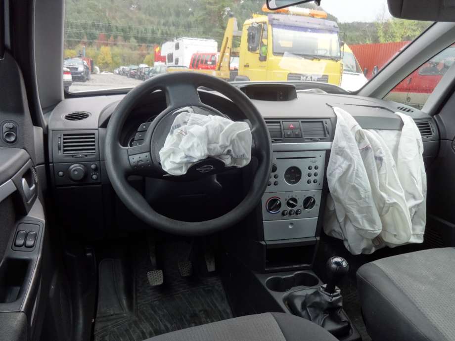 Opel Meriva A 2003-2010 , Motorkode: Z16SE, Girkassekode: