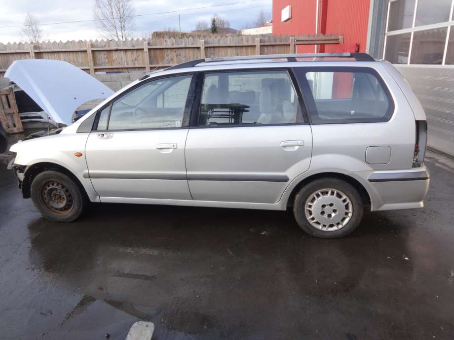 Mitsubishi Space Wagon 2000-2004 , Motorkode: 4G64, Girkassekode: