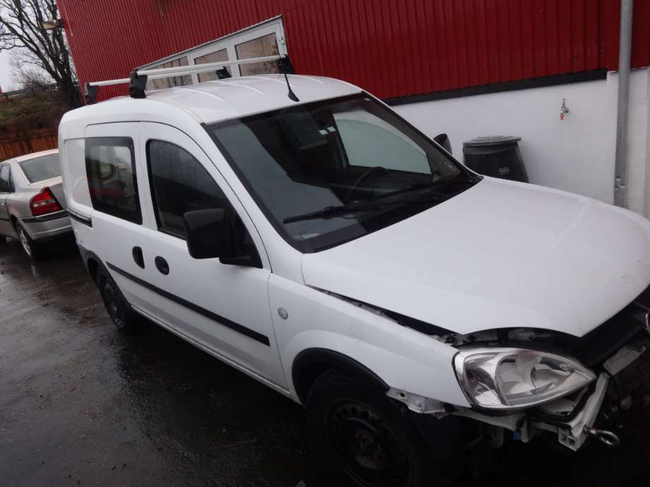 Opel Combo C 2002-2011 , Motorkode: , Girkassekode: 