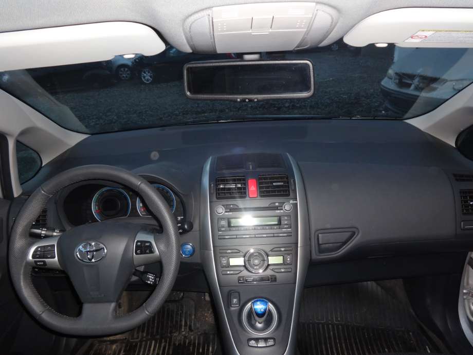 Toyota Auris 2010-2012 (Type I, Fase 2) , Motorkode: 2ZR-FXE, Girkassekode: 