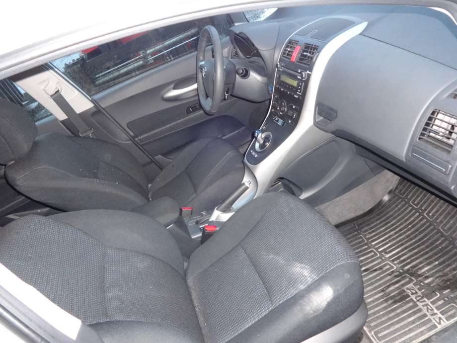 Toyota Auris 2010-2012 (Type I, Fase 2) , Motorkode: 2ZR-FXE, Girkassekode: 
