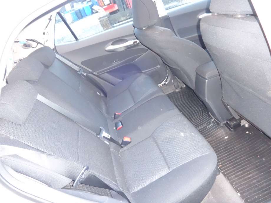 Toyota Auris 2010-2012 (Type I, Fase 2) , Motorkode: 2ZR-FXE, Girkassekode: 
