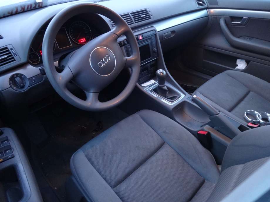 Audi A4 2001-2004 (Type II) (B6) (B6), Motorkode: AVF;AWX, Girkassekode: GBA