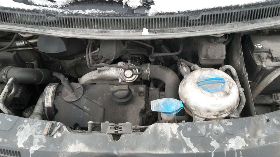 VW Transporter / Caravelle 2003-2009 (Fase 1) (T5) (T5), Motorkode: AXB, Girkassekode: JCF