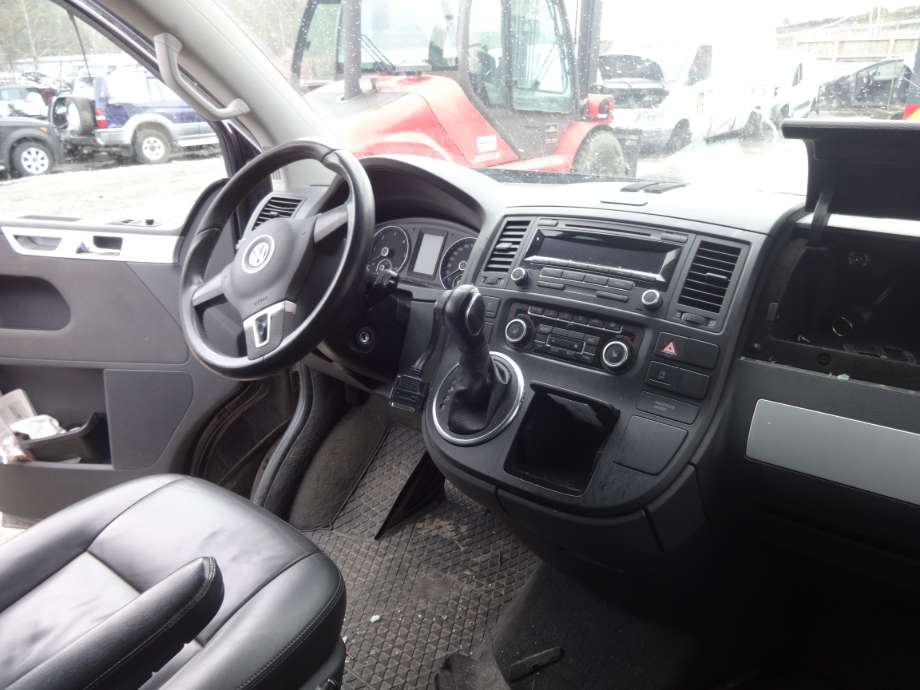 VW Transporter / Caravelle 2009-2015 (Fase 2) (T5) (T5), Motorkode: CAAC;CCHA, Girkassekode: NYB