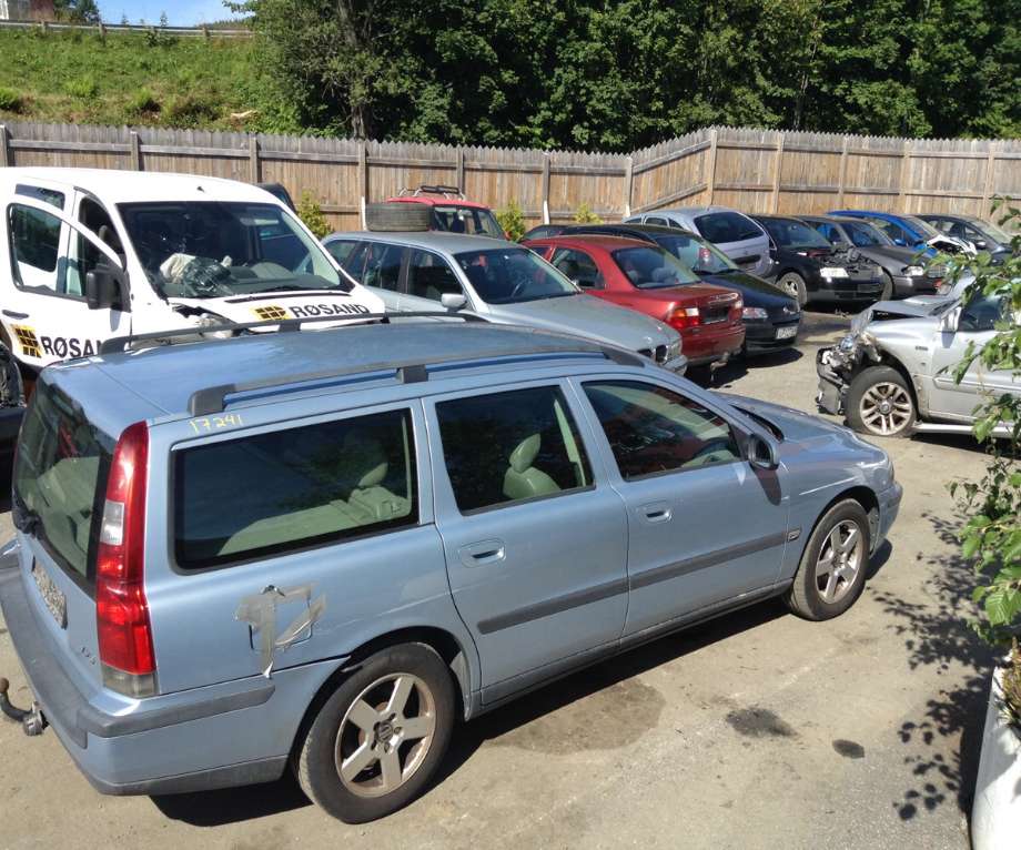 Volvo V70 2000-2004 (Type II, Fase 1) , Motorkode: D5244T2, Girkassekode: 