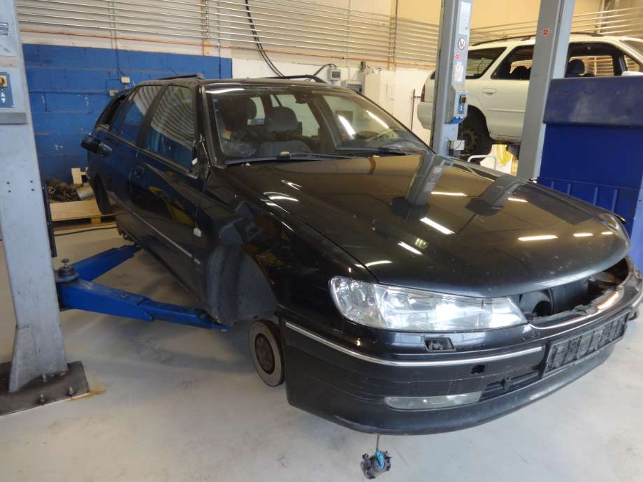 Peugeot 406 1999-2004 (Fase 2) , Motorkode: RHY, Girkassekode: 