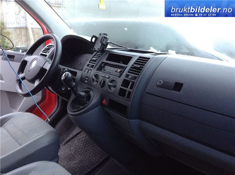 VW Transporter / Caravelle 2009-2015 (Fase 2) (T5) (T5), Motorkode: AXD;BNZ, Girkassekode: KLF