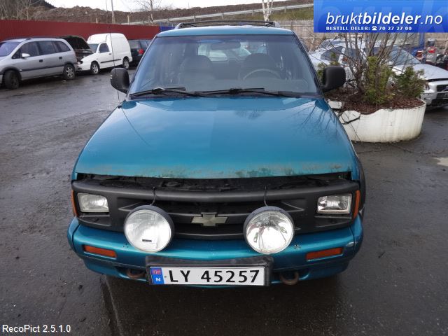 Chevrolet Blazer S-10 1995-2005 , Motorkode: W;W  L35 262 cu.in., Girkassekode: HYDRA MATIC