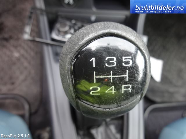 Nissan Almera 2000-2003 (Fase 1) (N16) (N16), Motorkode: QG15, Girkassekode: