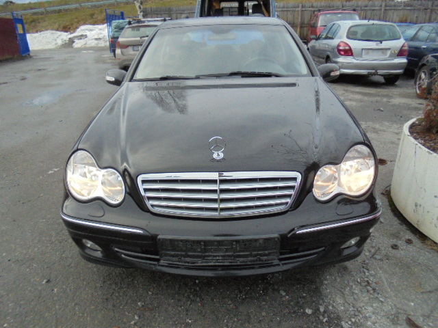 Mercedes C-Klasse 2004-2007 (Fase 2) (W203) (W203), Motorkode: M271.946, Girkassekode: W 5 A 330