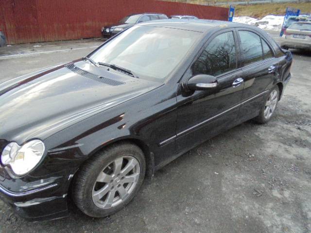Mercedes C-Klasse 2004-2007 (Fase 2) (W203) (W203), Motorkode: M271.946, Girkassekode: W 5 A 330