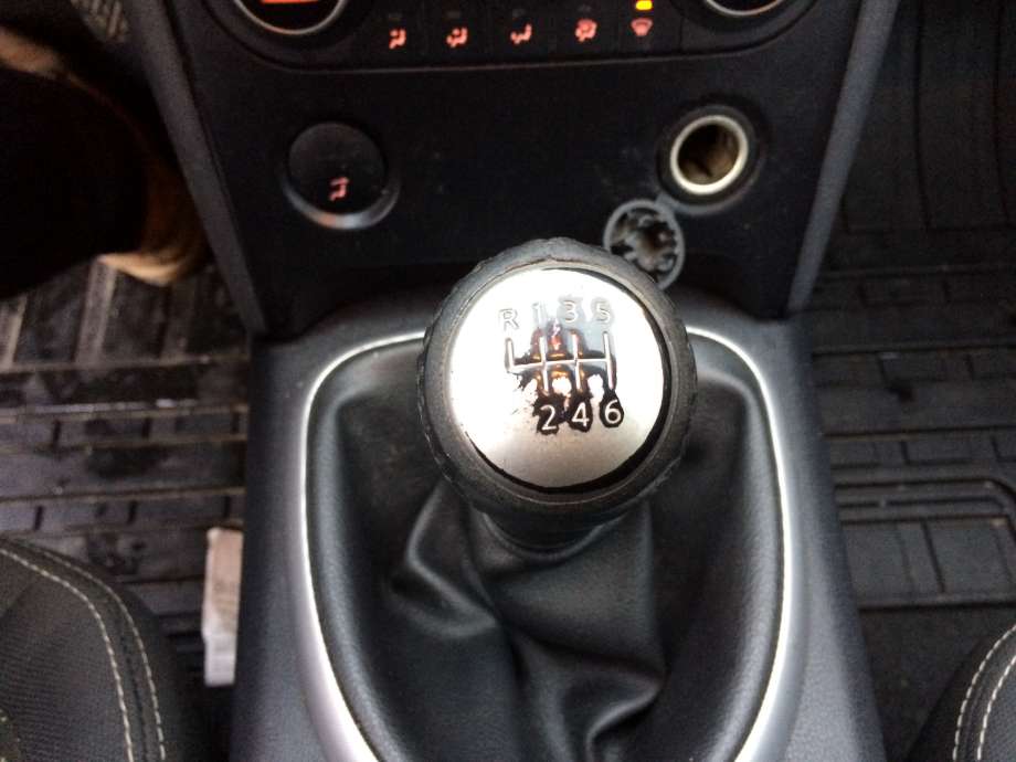 Nissan Qashqai 2007-2010 (Type I, Fase 1) , Motorkode: K9K, Girkassekode: K9K.F6