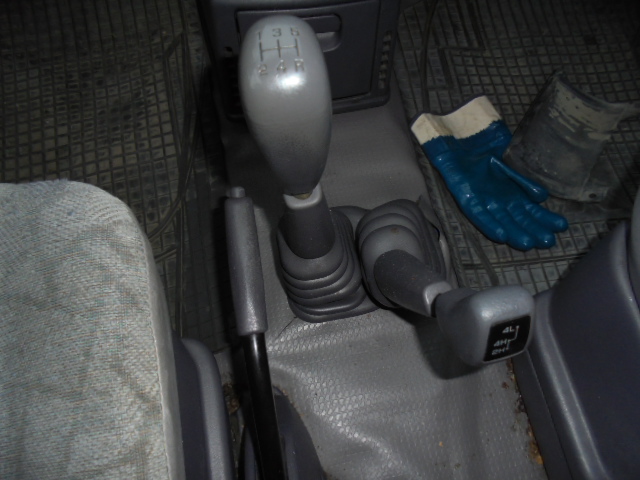 Mitsubishi L400 1997-2002 , Motorkode: 4D56, Girkassekode: V5M21-7-Q4