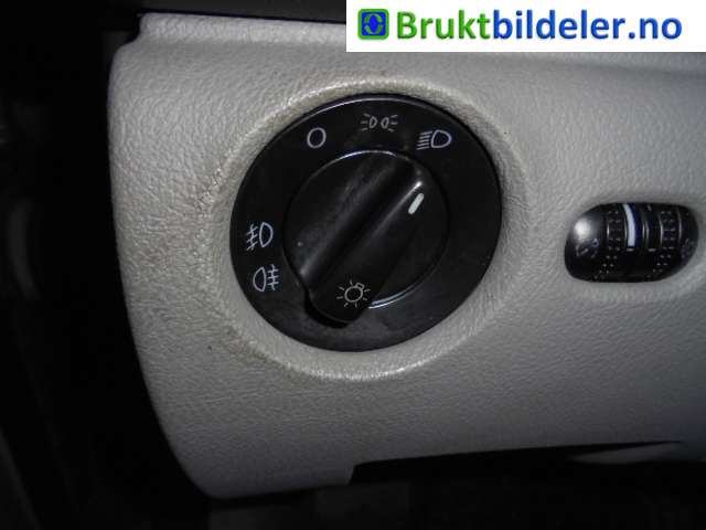 VW Passat 2001-2005 (B5,3BG) (B5,3BG), Motorkode: AVF;AWX, Girkassekode: EYF