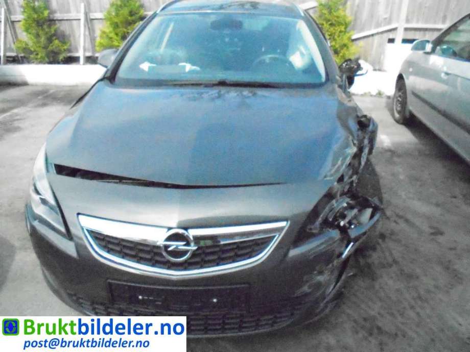 Opel Astra J 2010-2015 , Motorkode: A17DTJ, Girkassekode: MZ4