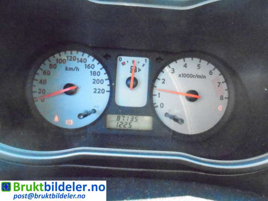 Nissan Note 2006-2013 (Type I) , Motorkode: HR16DE, Girkassekode: 