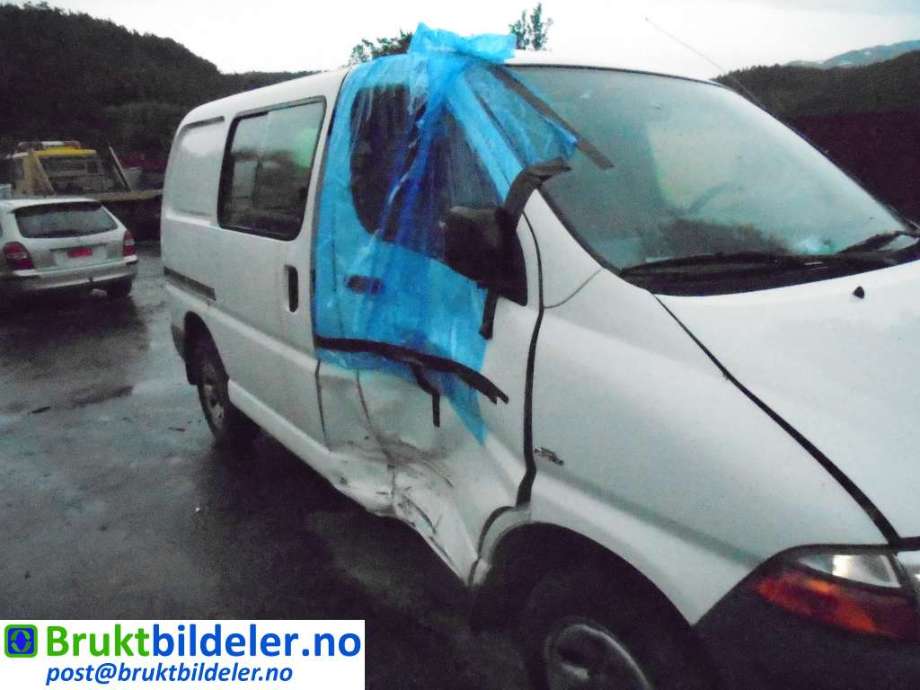 Toyota Hiace 2001-2006 (Fase 2) , Motorkode: 2KD-FTV, Girkassekode: R151F
