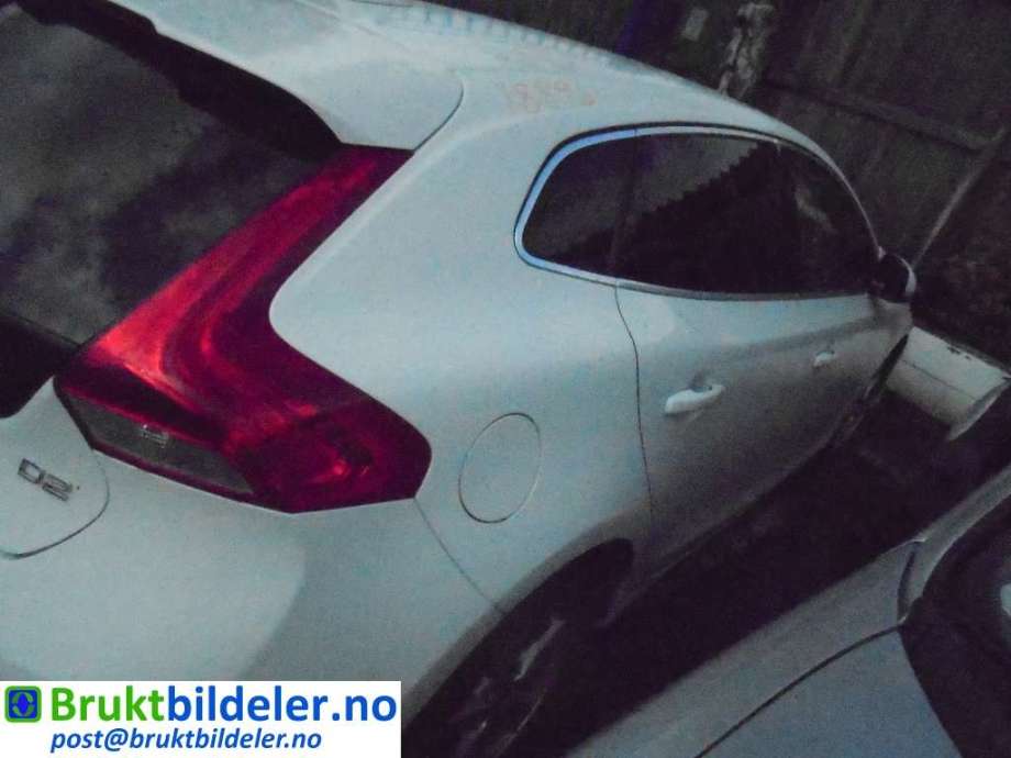 Volvo V40 2012-2019 , Motorkode: D4162T, Girkassekode: