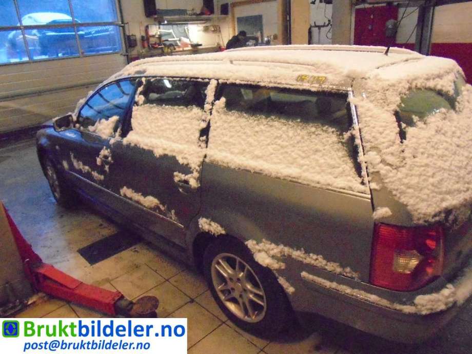VW Passat 2001-2005 (B5,3BG) (B5,3BG), Motorkode: AVF;AWX, Girkassekode: 