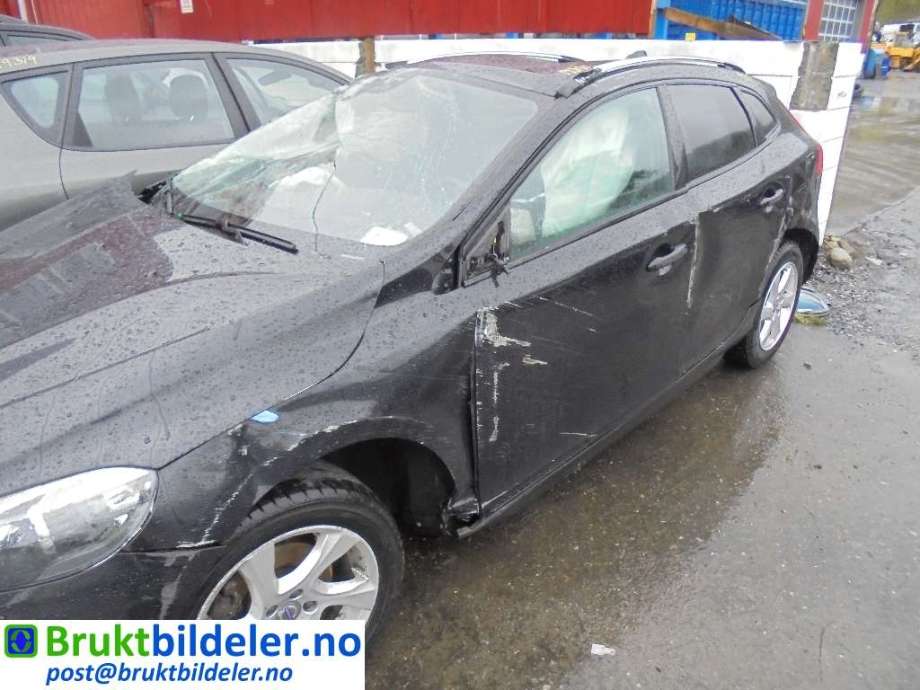 Volvo V40 2012-2019 , Motorkode: D4162T, Girkassekode: MPS6