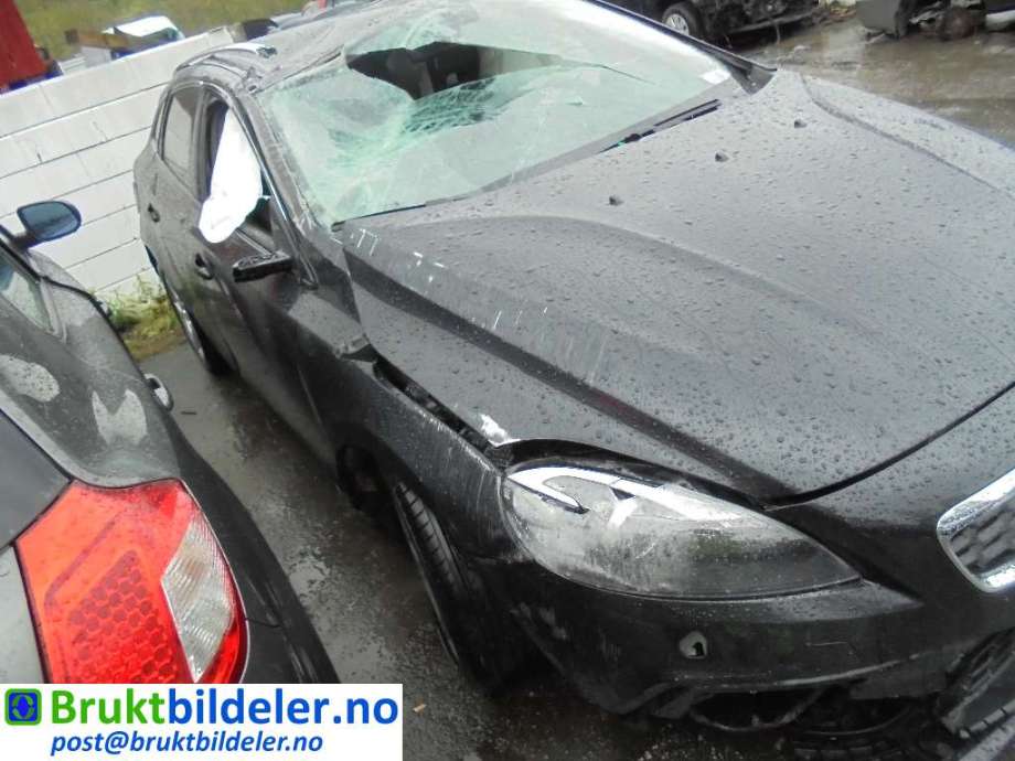 Volvo V40 2012-2019 , Motorkode: D4162T, Girkassekode: MPS6