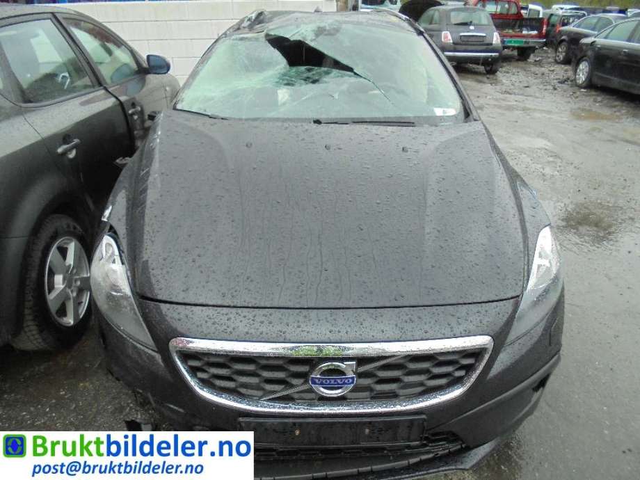 Volvo V40 2012-2019 , Motorkode: D4162T, Girkassekode: MPS6