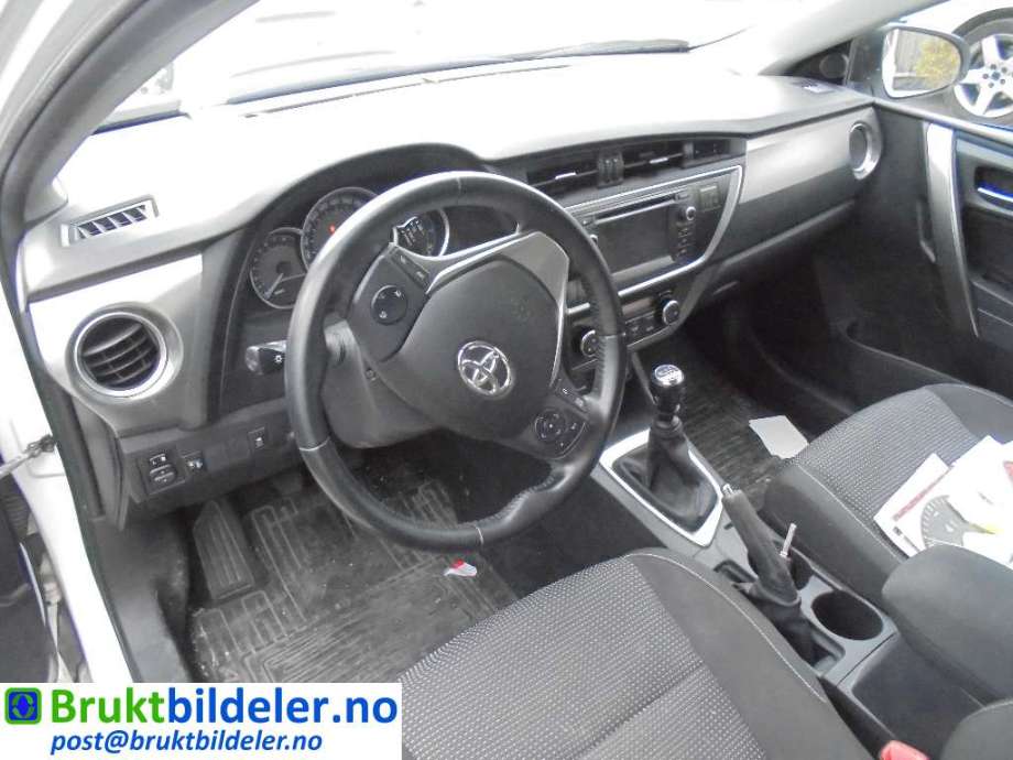 Toyota Auris 2013-2015 (Type II, Fase 1) , Motorkode: 1NR-FE, Girkassekode: 