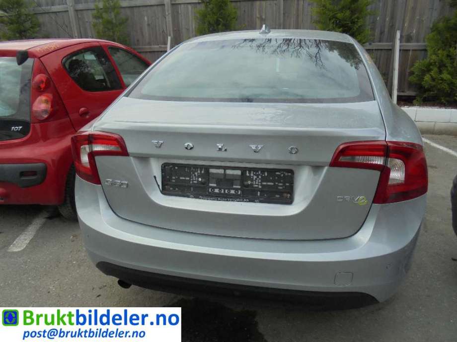 Volvo S60 2010-2014 (Type II, Fase 1) , Motorkode: D4162T, Girkassekode: MMT6