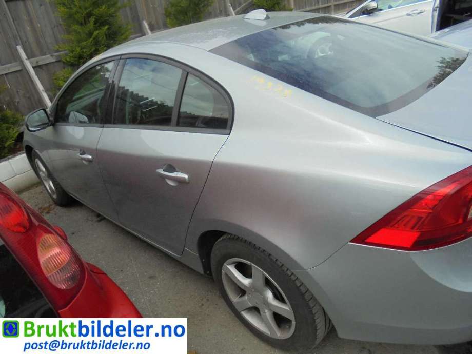 Volvo S60 2010-2014 (Type II, Fase 1) , Motorkode: D4162T, Girkassekode: MMT6