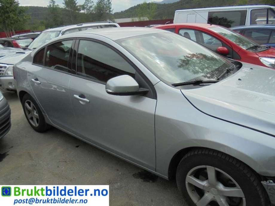 Volvo S60 2010-2014 (Type II, Fase 1) , Motorkode: D4162T, Girkassekode: MMT6