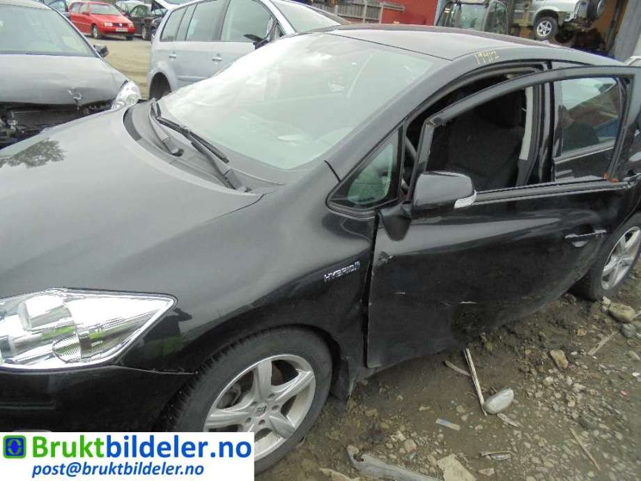 Toyota Auris 2010-2012 (Type I, Fase 2) , Motorkode: 2ZR-FXE, Girkassekode: 