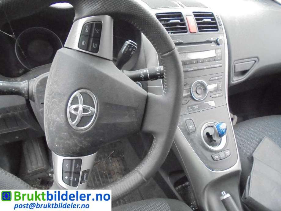 Toyota Auris 2010-2012 (Type I, Fase 2) , Motorkode: 2ZR-FXE, Girkassekode: 