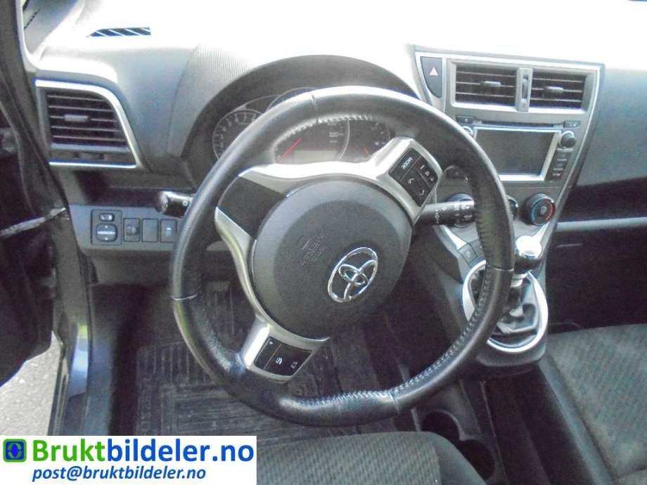 Toyota Verso-S 2011-2015 (COMBI) (COMBI), Motorkode: 1NR-FE, Girkassekode: EC63