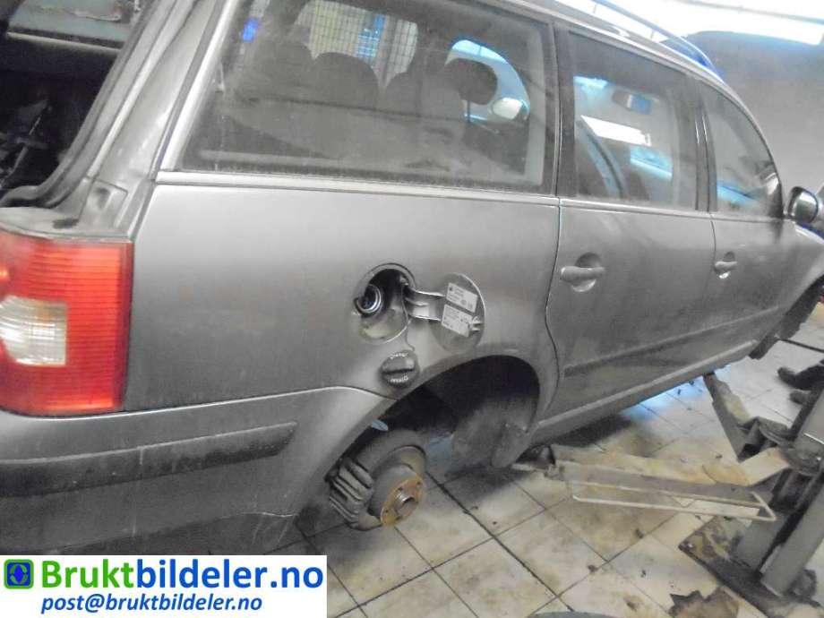 VW Passat 2001-2005 (B5,3BG) (B5,3BG), Motorkode: AVB, Girkassekode: 
