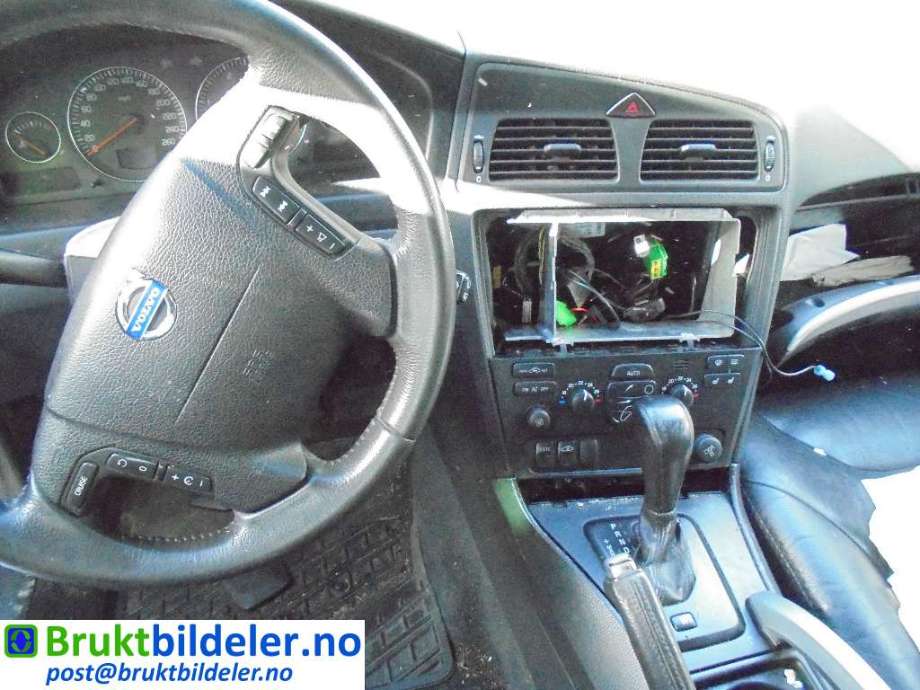 Volvo XC70 2001-2004 (Type I, Fase 1) , Motorkode: D5244T, Girkassekode: 