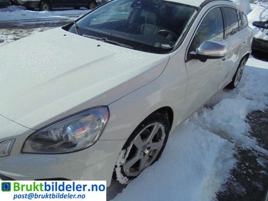 Volvo V60 2010-2013 (Type I, Fase 1) , Motorkode: D5204T2, Girkassekode: 