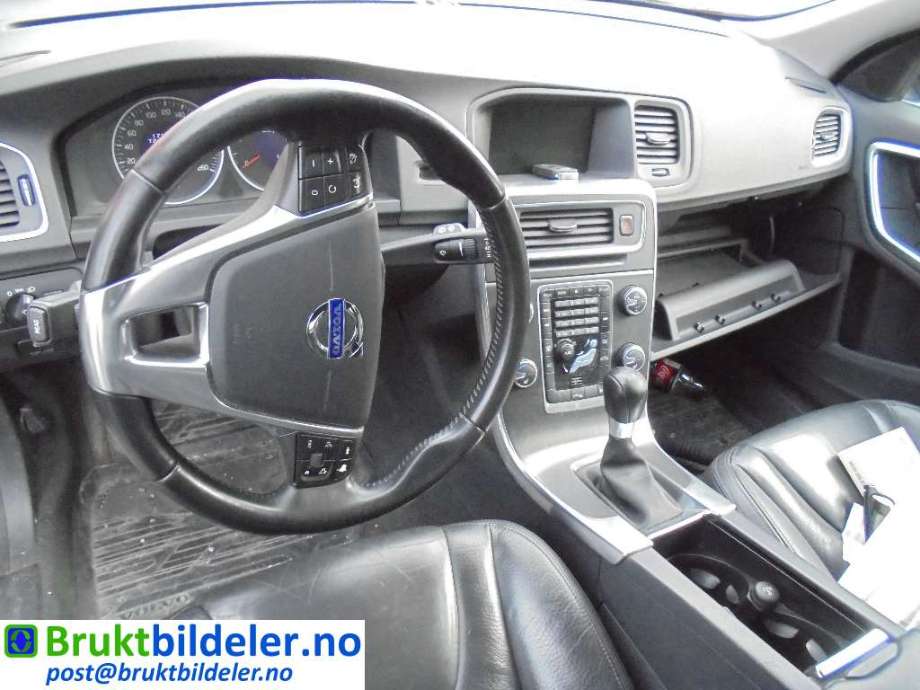 Volvo V60 2010-2013 (Type I, Fase 1) , Motorkode: D4162T, Girkassekode: MMT6