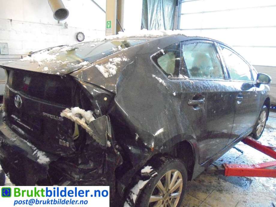 Toyota Prius +7 2012-2020 (Type III) (stasjonsvogn) (stasjonsvogn), Motorkode: 2ZR-FXE, Girkassekode: 