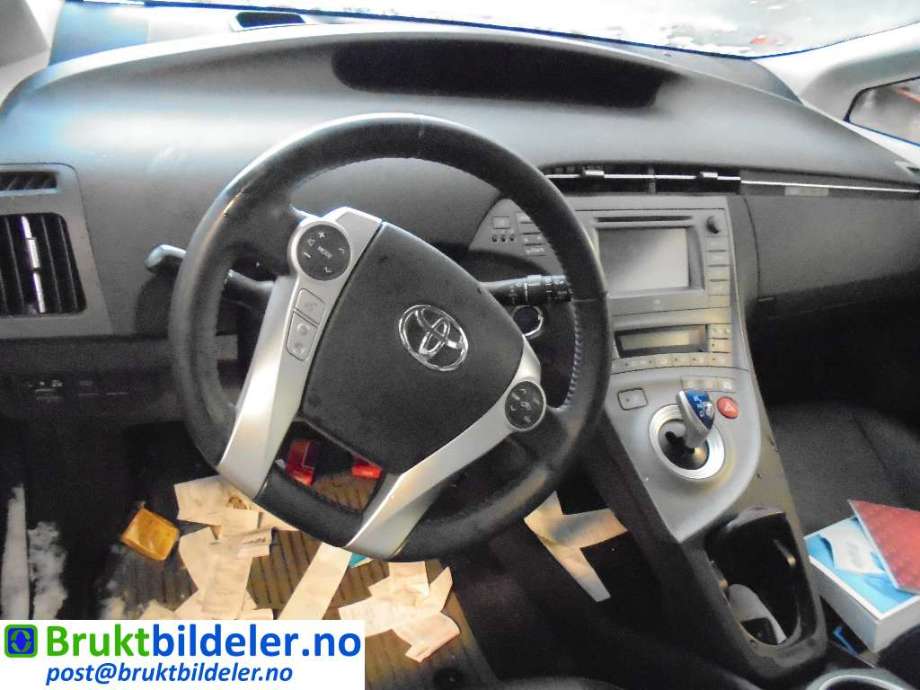 Toyota Prius +7 2012-2020 (Type III) (stasjonsvogn) (stasjonsvogn), Motorkode: 2ZR-FXE, Girkassekode: 