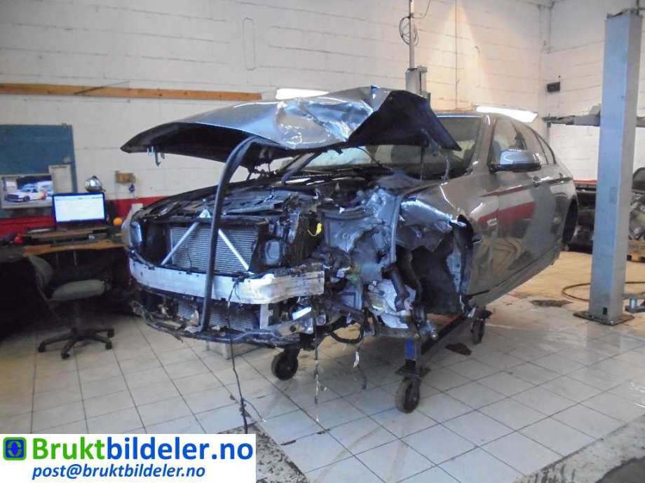 BMW 5-Serie 2010-2017 (F10/F11) (F10/F11), Motorkode: N47-D20C, Girkassekode: 