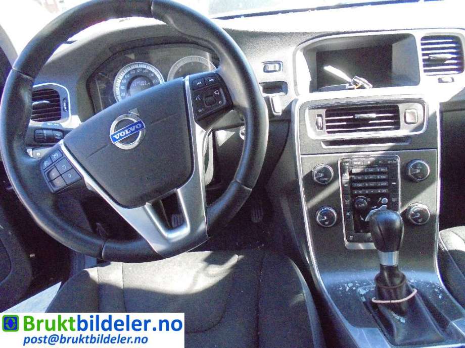 Volvo V60 2010-2013 (Type I, Fase 1) , Motorkode: D4162T, Girkassekode: MMT6