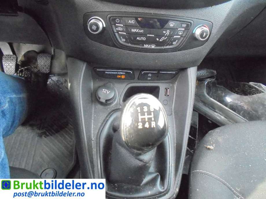 Ford Transit Courier 2018-2023 (Type I, Fase 2) , Motorkode: XVCA;XVCB, Girkassekode: 