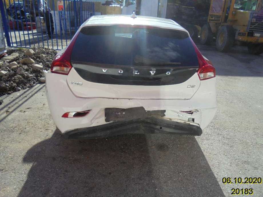 Volvo V40 2012-2019 , Motorkode: D4162T, Girkassekode: 