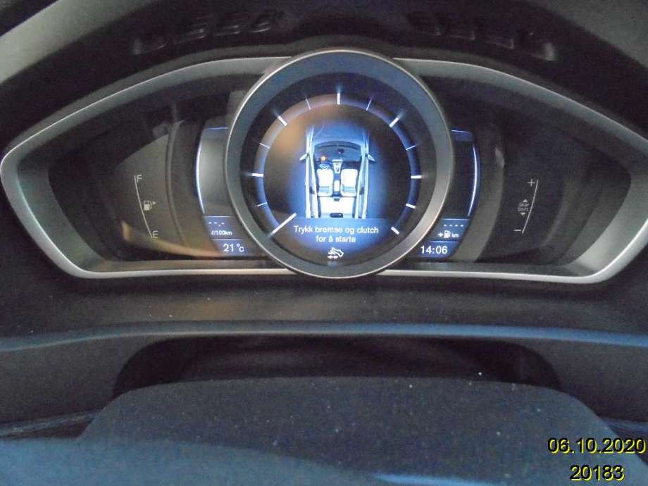 Volvo V40 2012-2019 , Motorkode: D4162T, Girkassekode: 
