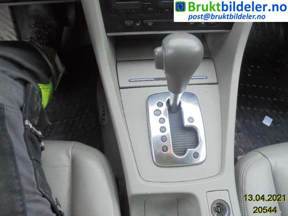 Audi A4 2004-2008 (Type III) (B7) (B7), Motorkode: BLB;BRE, Girkassekode: 