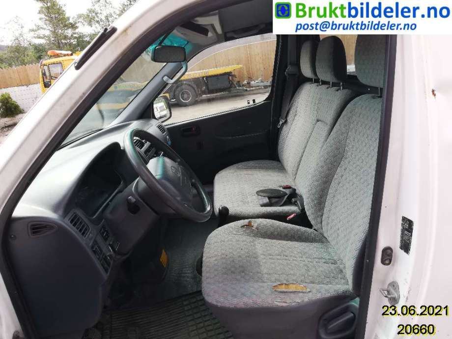 Toyota Hiace 2001-2006 (Fase 2) , Motorkode: 2KD-FTV, Girkassekode: 