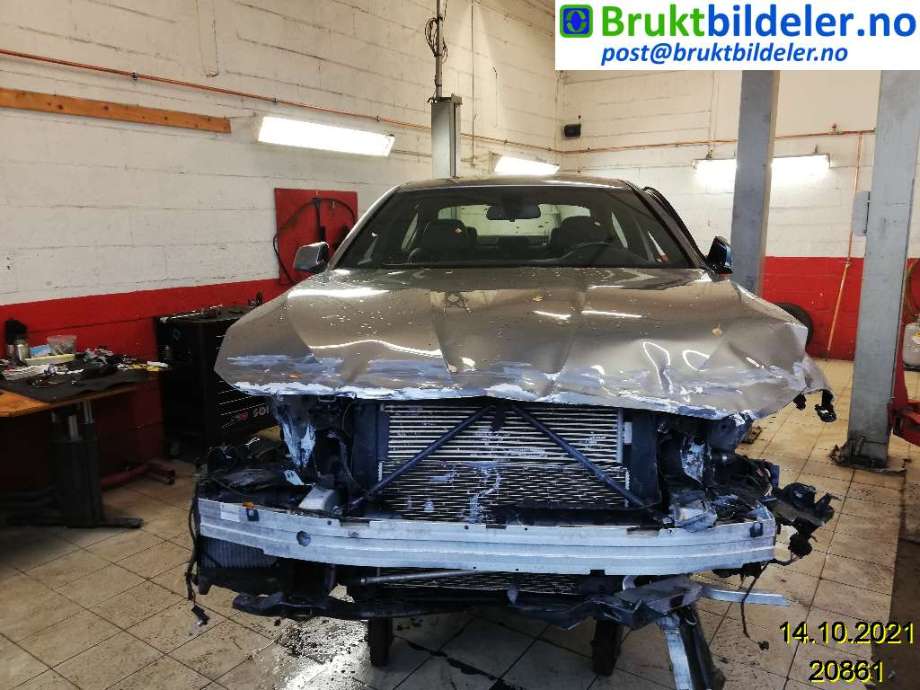 BMW 5-Serie 2010-2017 (F10/F11) (F10/F11), Motorkode: N63-B44A, Girkassekode: 