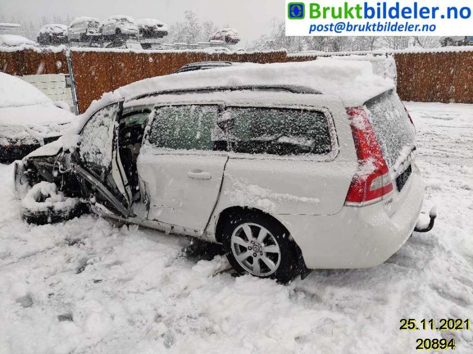 Volvo V70 2014-2016 (Type III, Fase 2) , Motorkode: D5204T3, Girkassekode: 6-MAN 2WD / M66